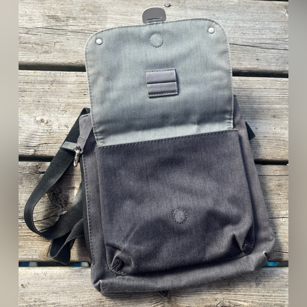 Sherpani Charcoal Crossbody Bag Purse - Picture 8 of 8